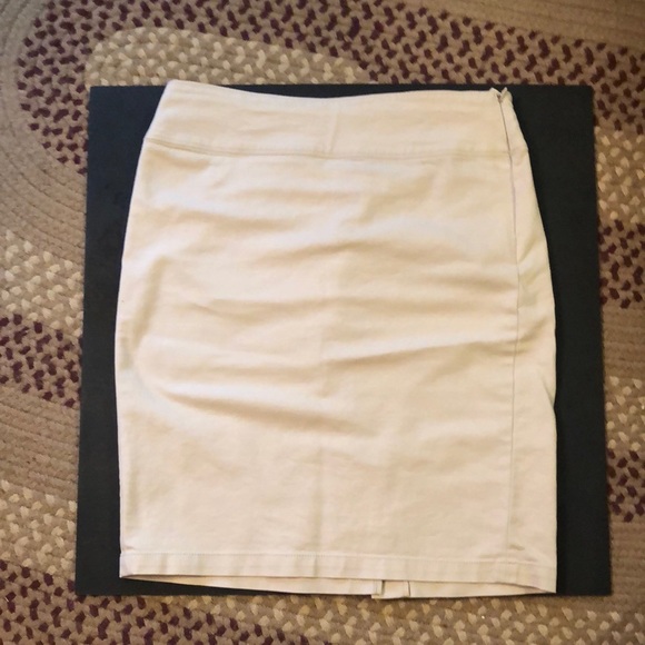 Classic tan Wili Smith midi size 10 classy work play versatile - Picture 1 of 6